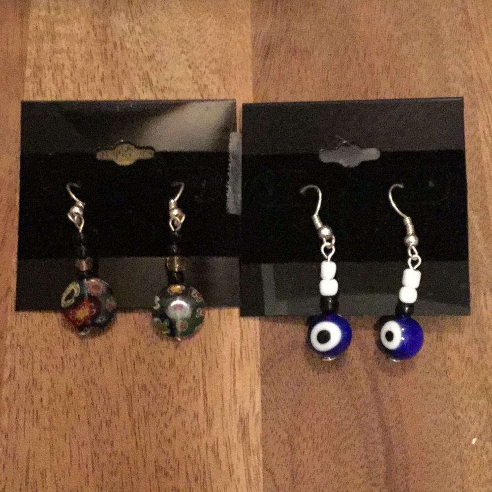 NEW👩🏻‍🎤Glass bead earrings two pair